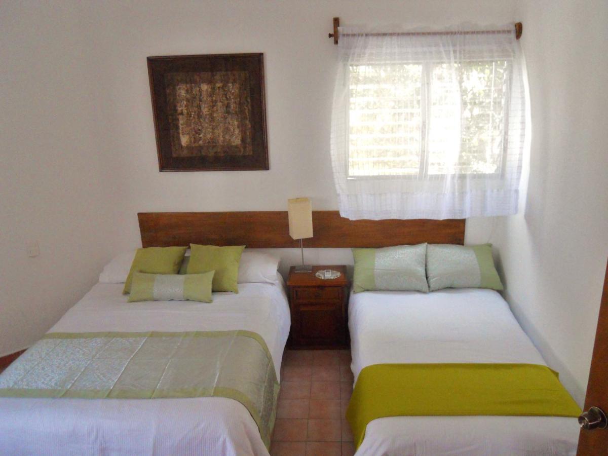 Los Caracoles Bed & Breakfast Cancun Exterior photo