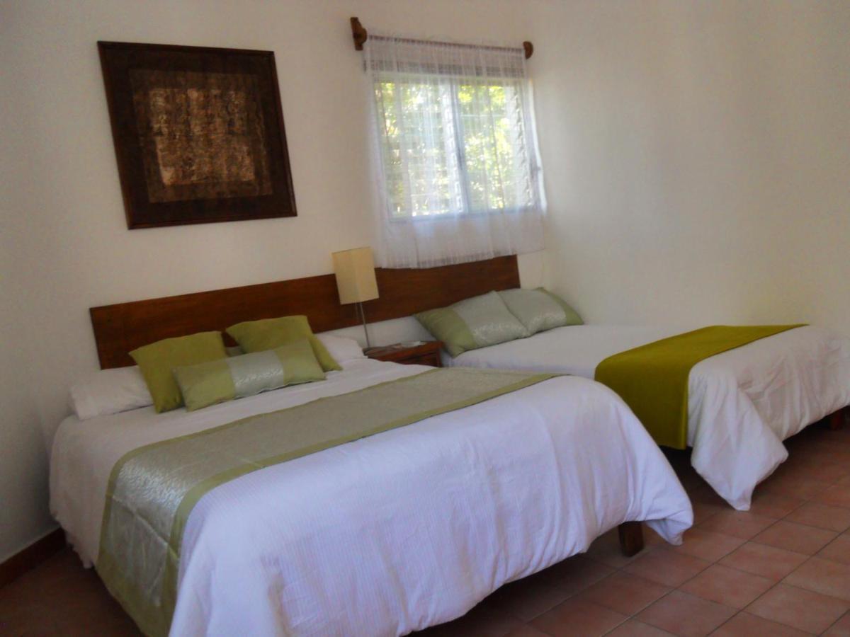 Los Caracoles Bed & Breakfast Cancun Exterior photo